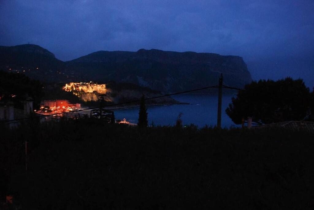 Belle Vue Mer Lejlighed Cassis Eksteriør billede